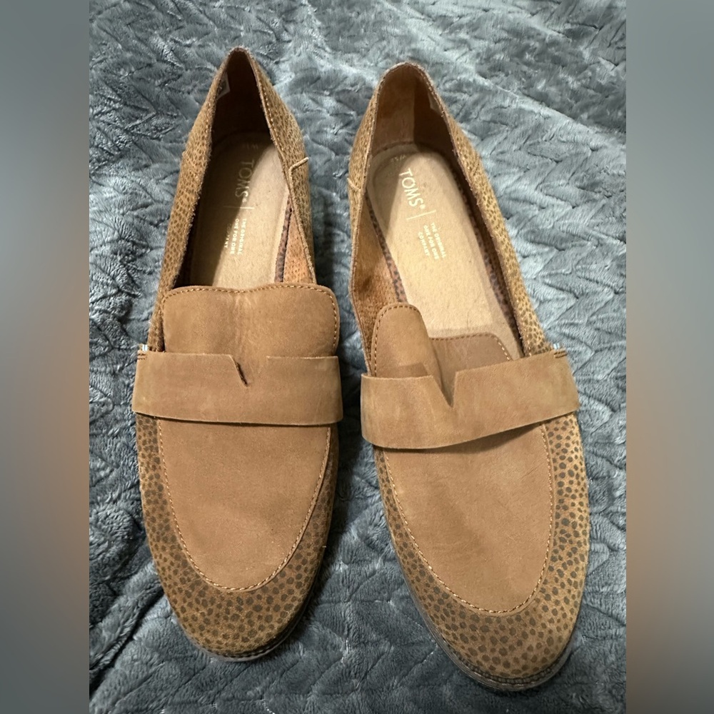 Toms Mini Leopard Suede Loafers